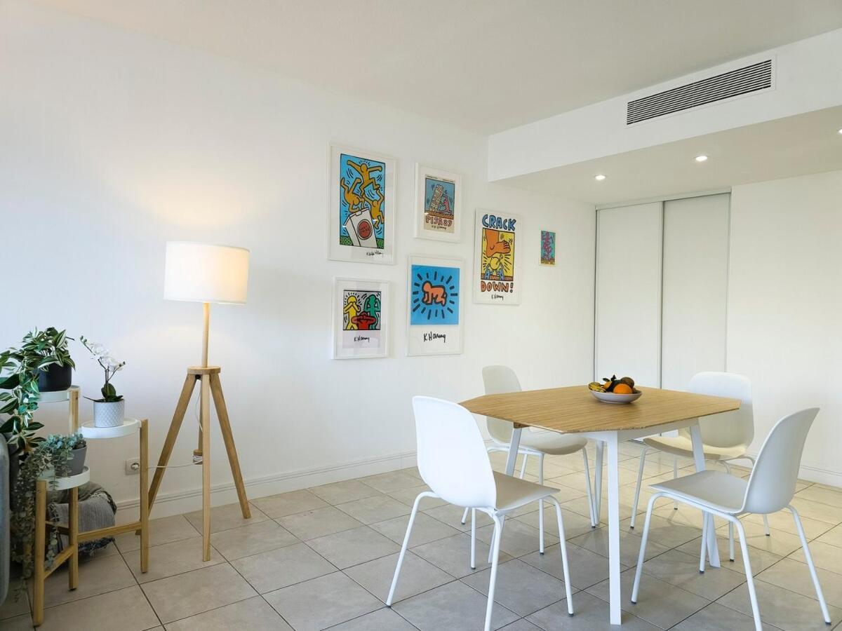 A022 Chic Flat Balcony Parking *